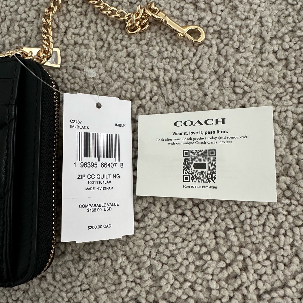 NWT Coach Zip Card Case With Quilting CZ467 Gold/Black - Picture 4 of 6